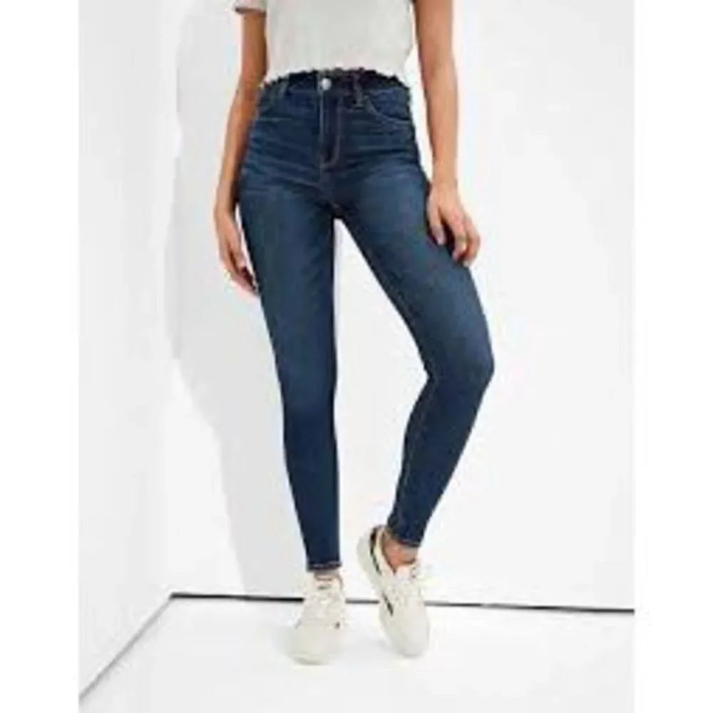 American Eagle hi-rise normcore distressed stretchy size 4 jeggings